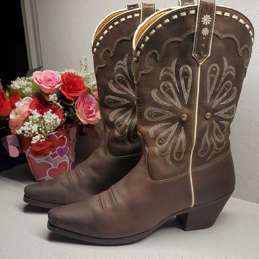 Wms ARIAT Western Style Cowboy Boots (sz 8.5M)